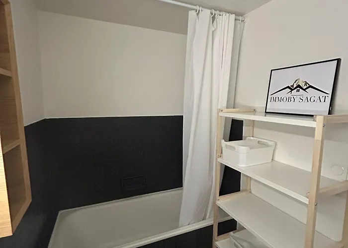 Апартаменты Lumineux Au Pied Des Pistes, - Fr-1-814-177